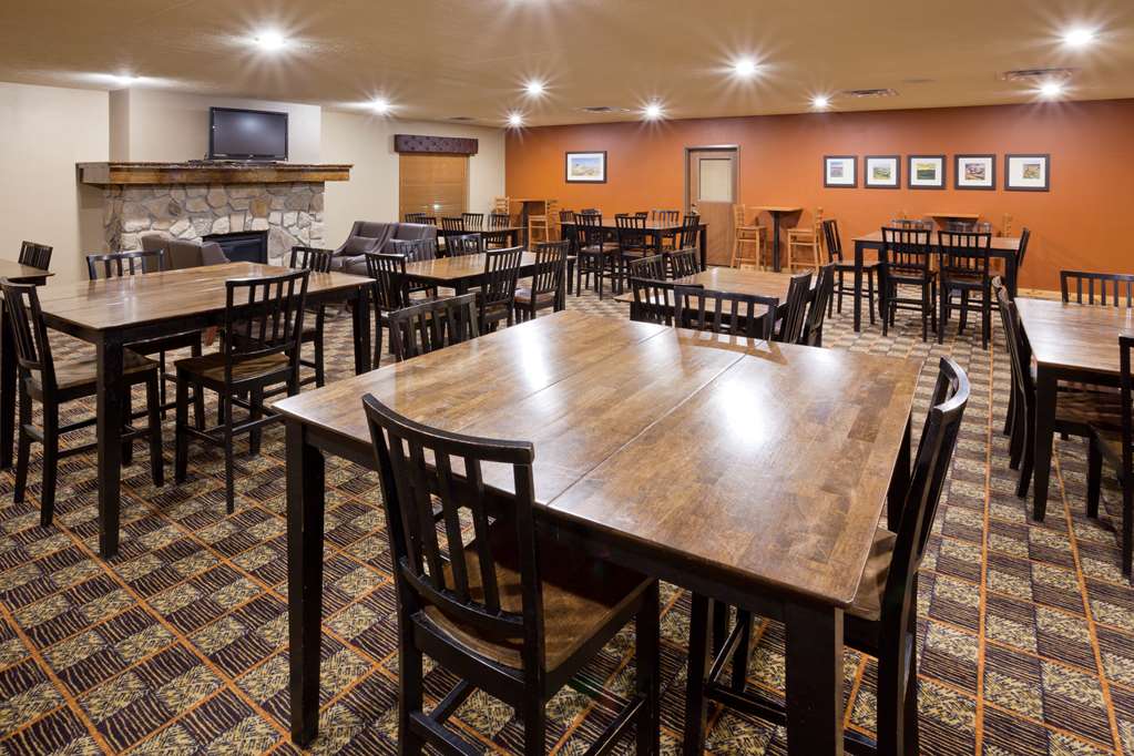 AmericInn by Wyndham Fargo Medical Center - photo 36