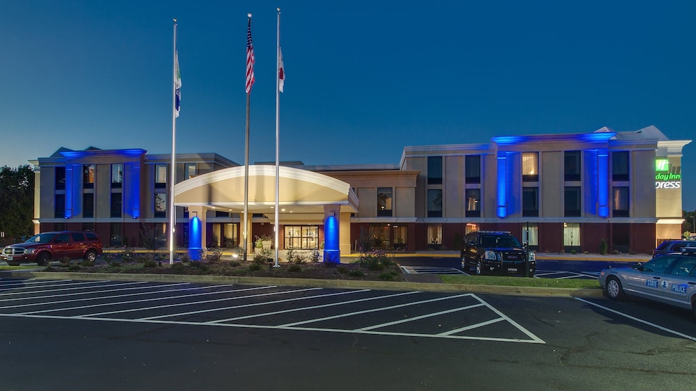 Holiday Inn Express Richmond Midlothian Turnpike by IHG - photo 28