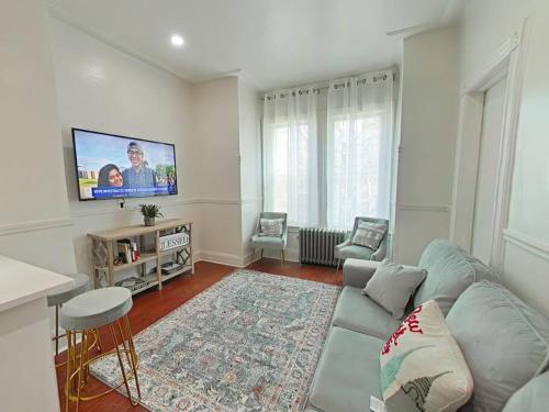 Elegant 3Br Apt Yankee stadium — 4-Star Luxury Hotel in Melrose, United States