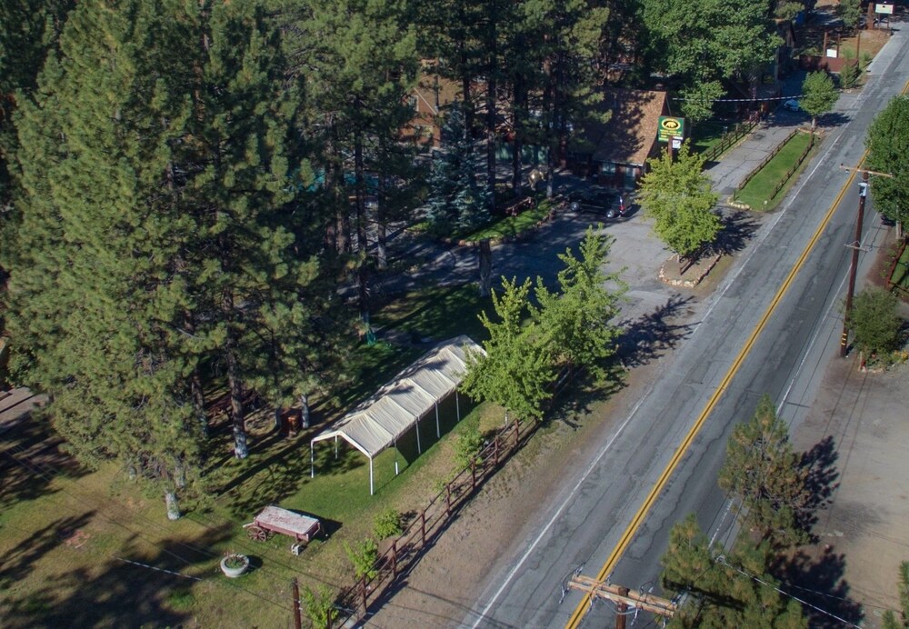 Golden Bear Cottages - photo 104