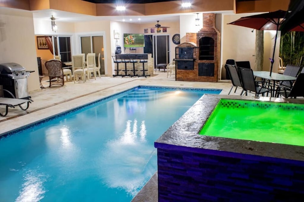 Casa Linda beautiful Villa — 4-Star Luxury Hotel in Sosua, Dominican Republic