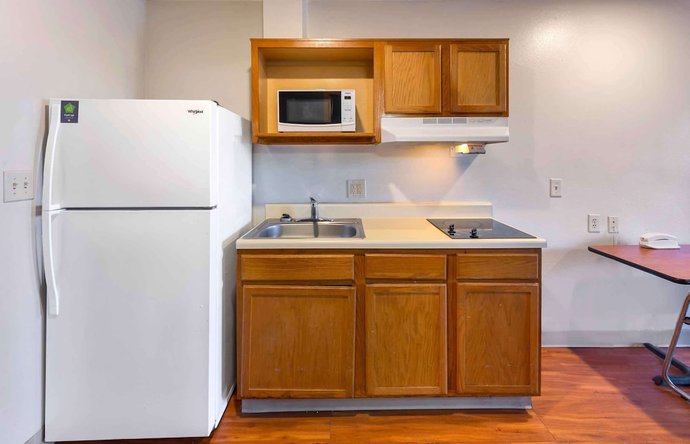 Extended Stay America Select Suites Fayetteville Cliffdale - photo 41