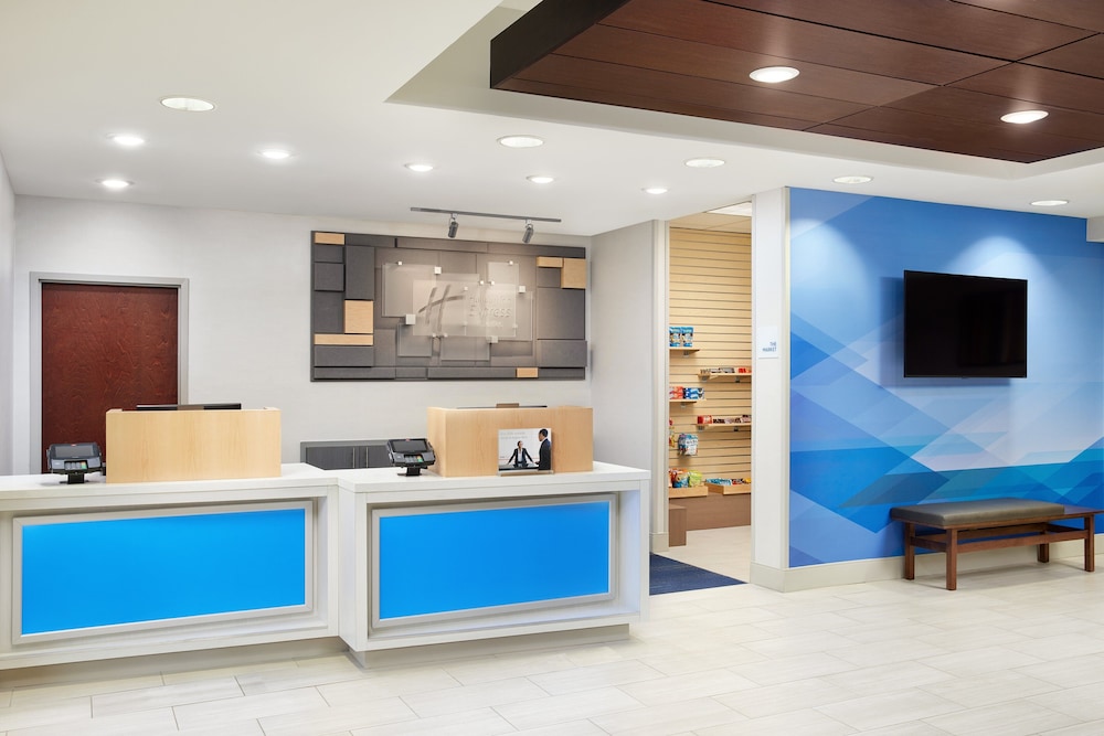 Holiday Inn Express & Suites Seymour by IHG - photo 28