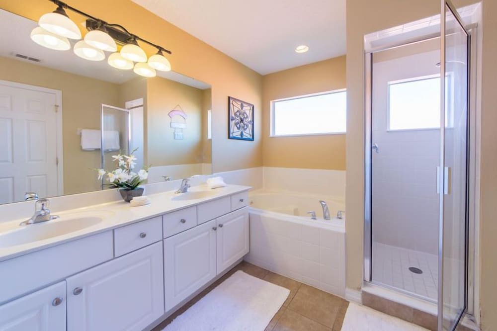 1131mb Bella Vida Resort - photo 2