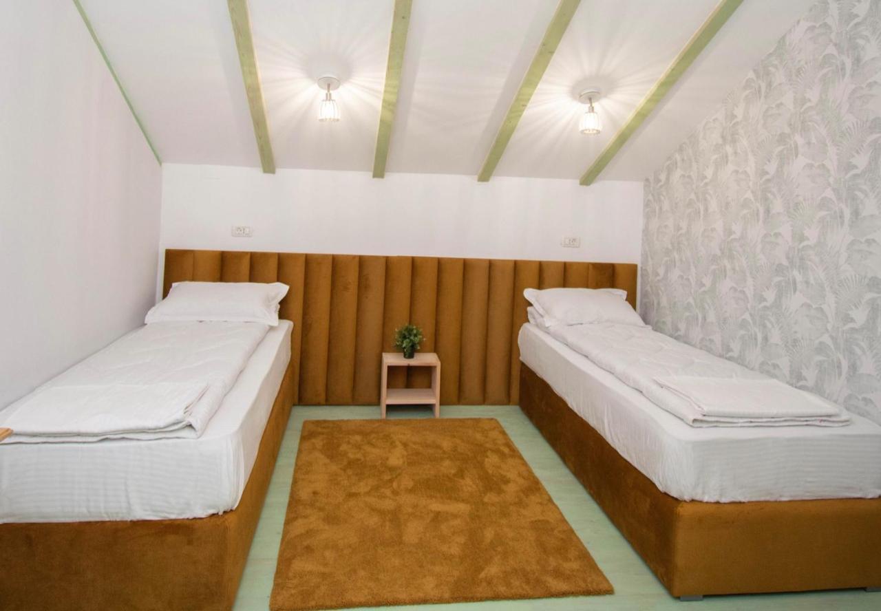 Natural e Simplu in Petrosani, Romania