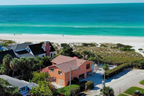 Breakers 3 — 4-Star Luxury Hotel in Holmes Beach, United States