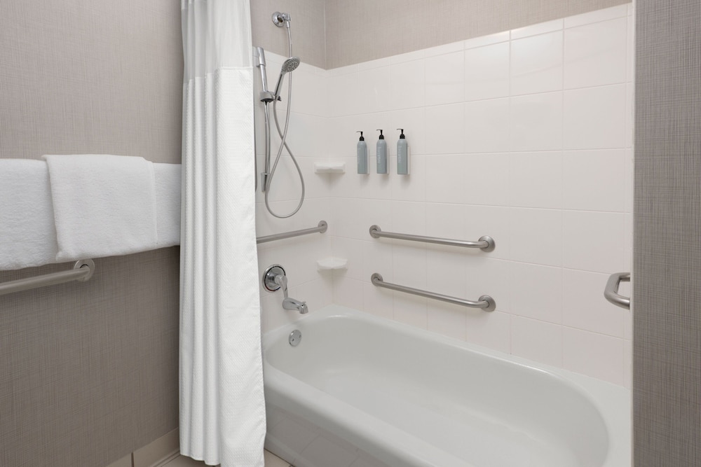 Residence Inn by Marriott Rogers - photo 8