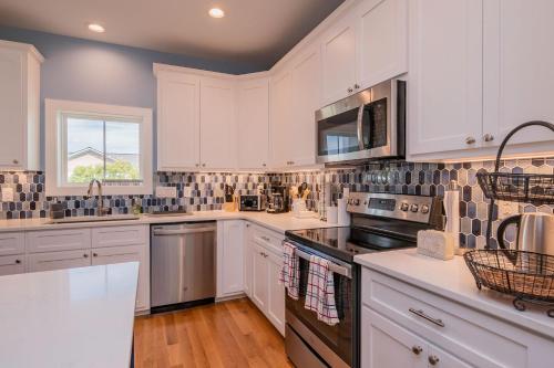 Paradise Pointe by Oak Island Accommodations - photo 2