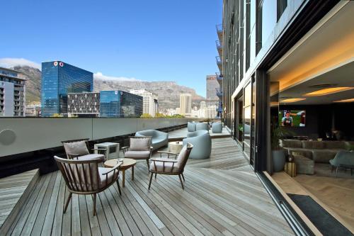Crayfish Penthouse The Onyx Cape Town — 4-Star Luxury Hotel in Cape Town, South Africa