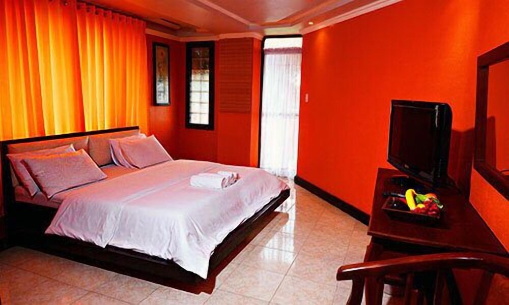 Jaimee’s Hotel Resort & Restaurant — Maasin — photo 5