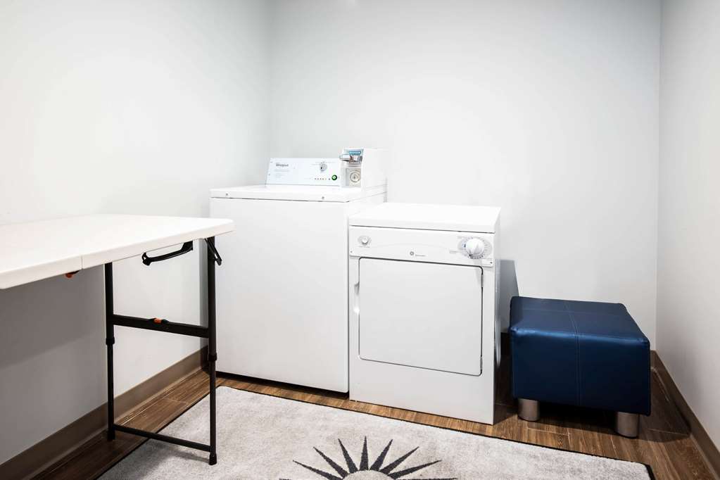 La Quinta Inn and Suites Long Island City - photo 27