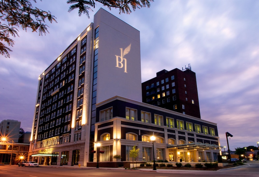 Hotel Blackhawk Autograph Collection - photo 49
