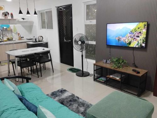 DC Urban Transient home — 4-Star Luxury Hotel in Davao, Philippines