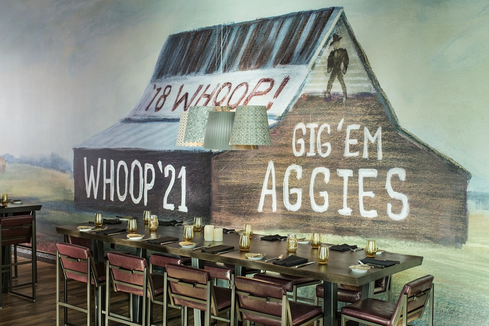 Texas A&M Hotel and Conference Center - photo 32