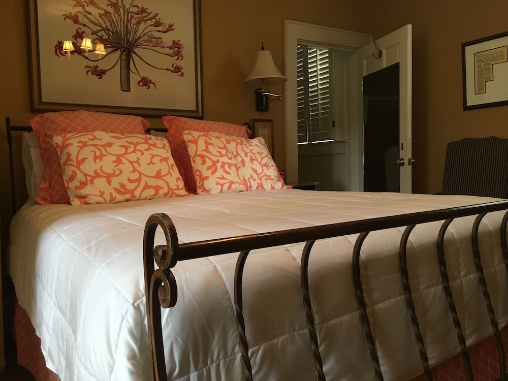The Smithfield Inn - photo 3