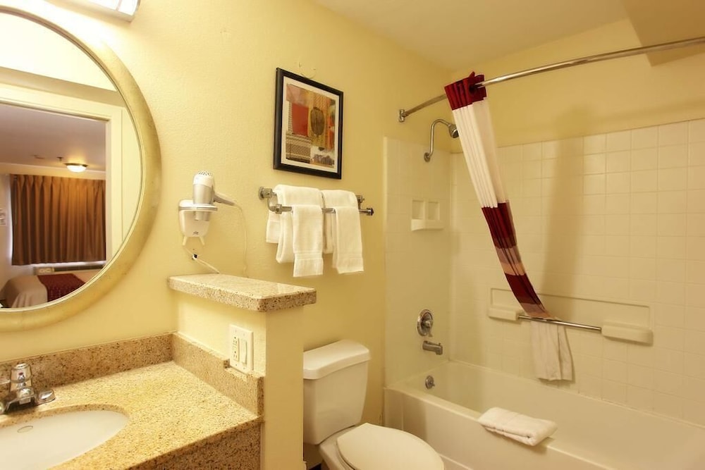California Inn & Suites Rancho Cordova Sacramento - photo 18