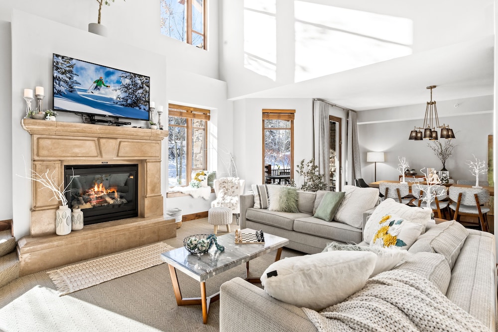 Serenity Penthouse - last minute hotel in Bridgeport