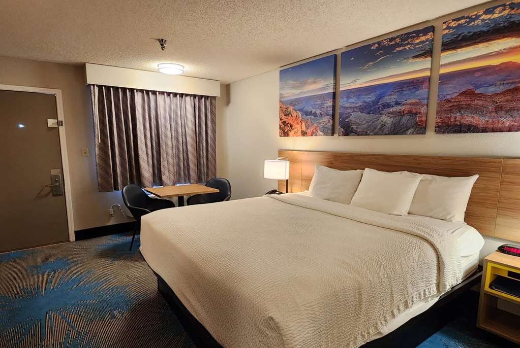 Days Inn by Wyndham Tucumcari - photo 29