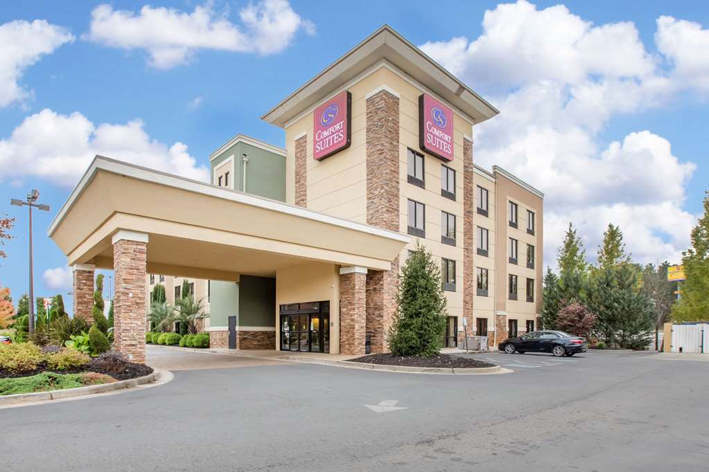 Comfort Suites Locust Grove Atlanta South - carbon neutral hotel in Locust Grove