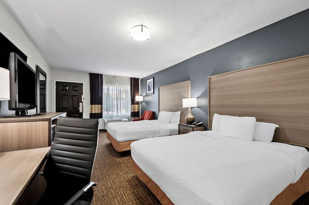 Quality Inn & Suites Fayetteville I 95 - photo 12