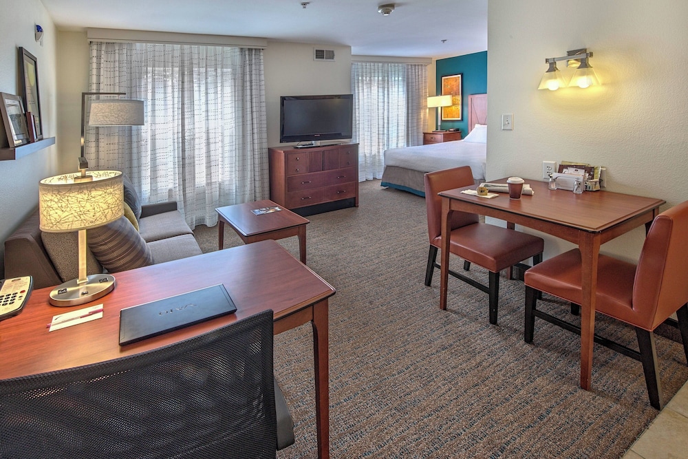 Residence Inn by Marriott Fayetteville Cross Creek - photo 11