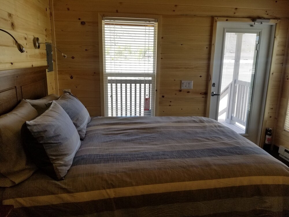 Castle Gate RV Park - photo 4