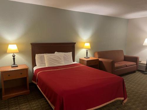 Galesburg Extended Stay - photo 25