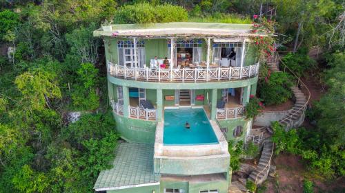 Arcadia Cliff House — 4-Star Luxury Hotel in Kwale, Kenya