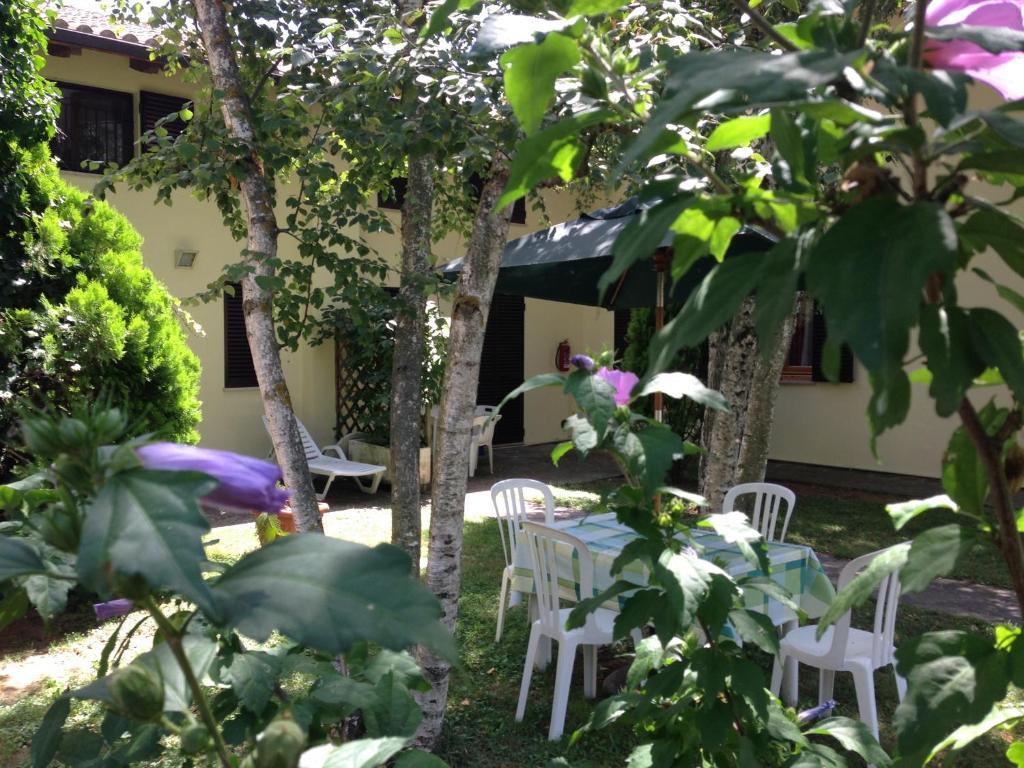 Residence Ranieri — 4-Star Luxury Hotel in Castiglione Del Lago, Italy