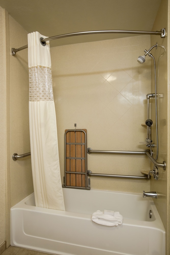 Hampton Inn & Suites Sacramento Elk Grove Laguna I 5 - photo 25
