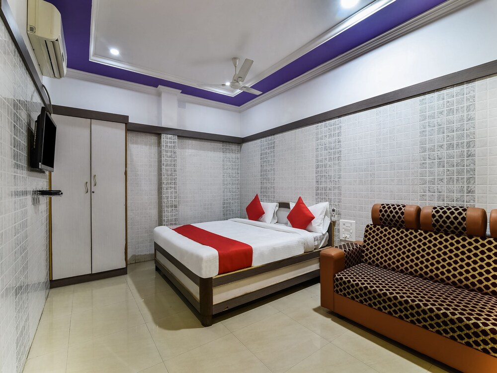 Oyo 30545 Hotel Jeevan Park — Vikravandi