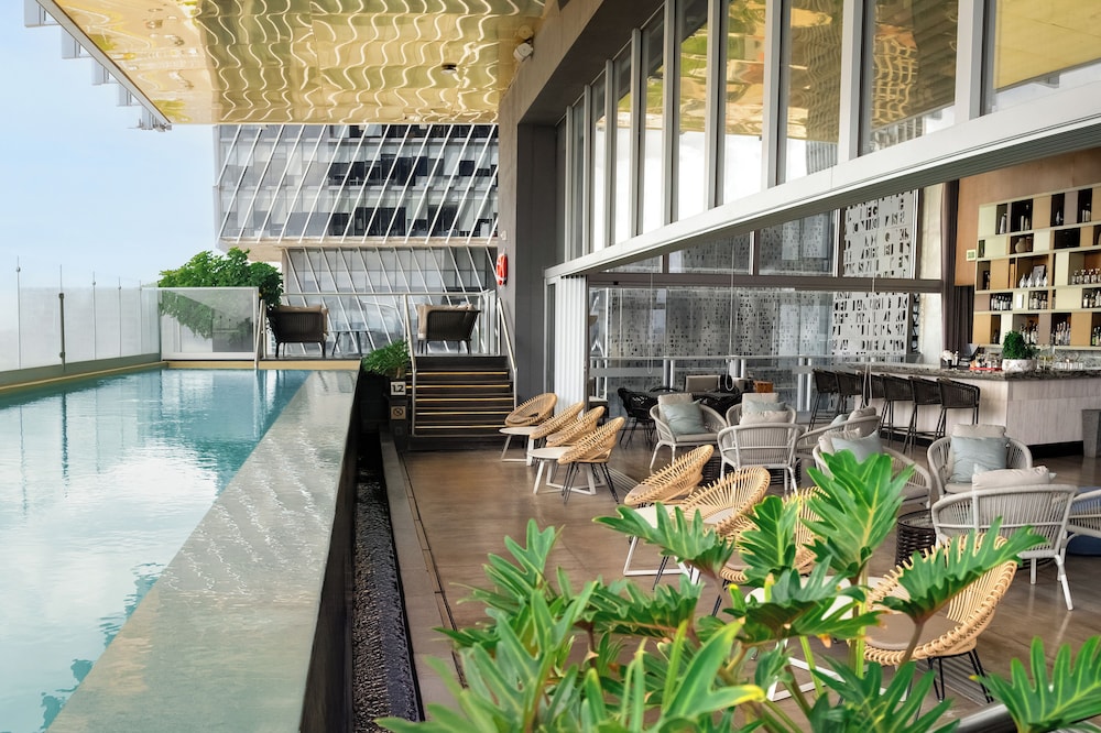 Rooftop pool