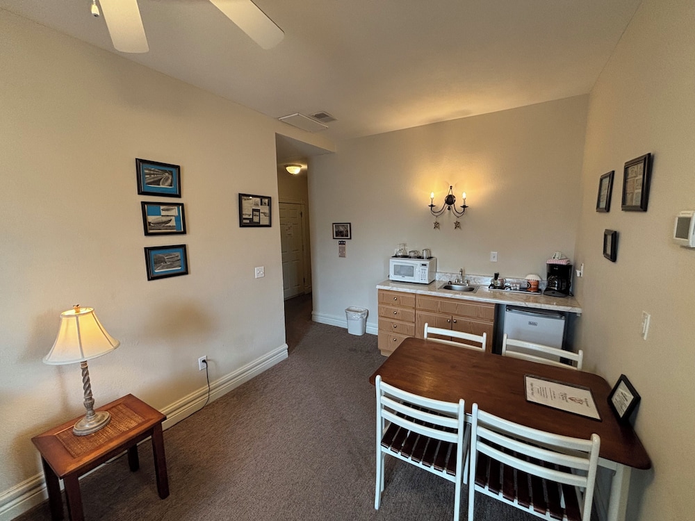 Hermann Crown Suites - photo 181