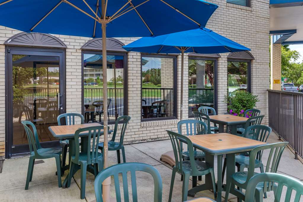 Econo Lodge Fayetteville I 95 - photo 28