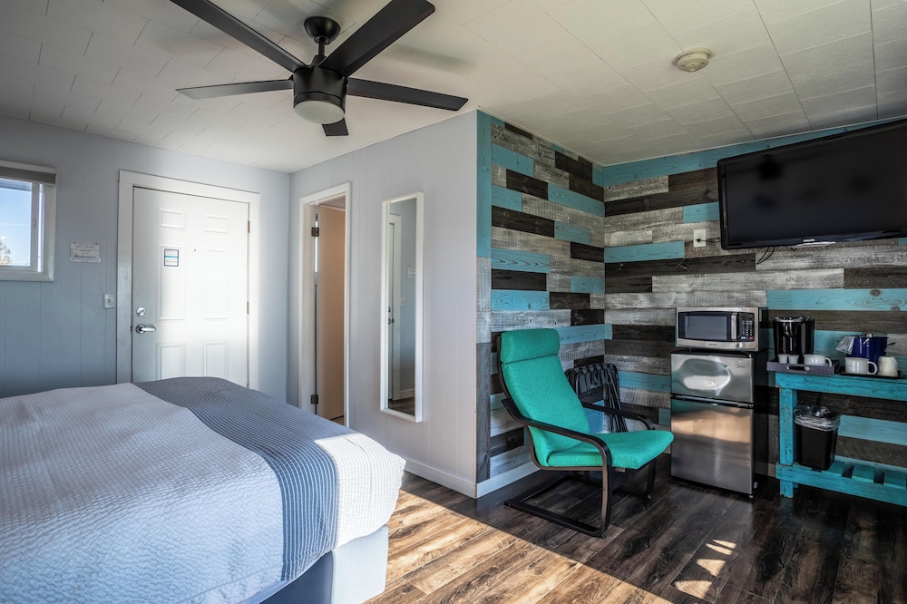 Beachfront Inn - photo 34