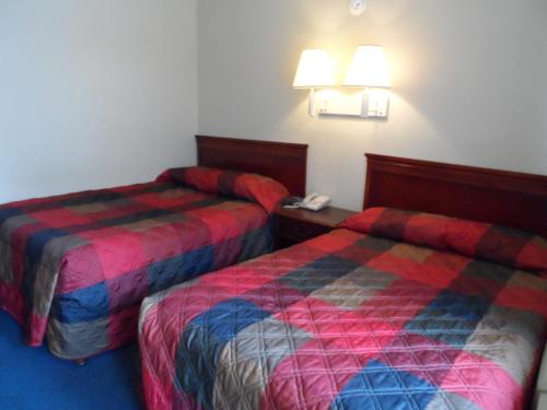 Carpet Inn - photo 2