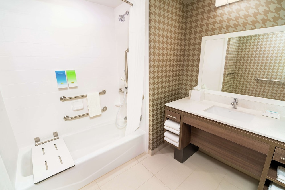 Home2 Suites by Hilton Roseville Sacramento - photo 21