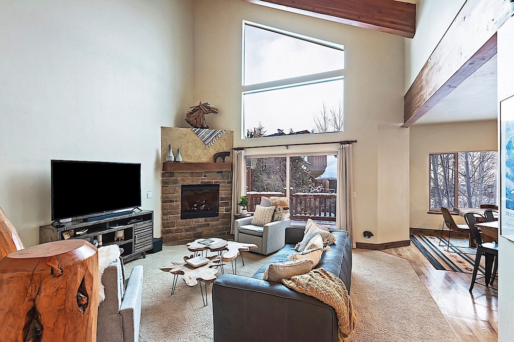Snowbound Ski Retreat at Cedar Ridge by Casago - photo 6