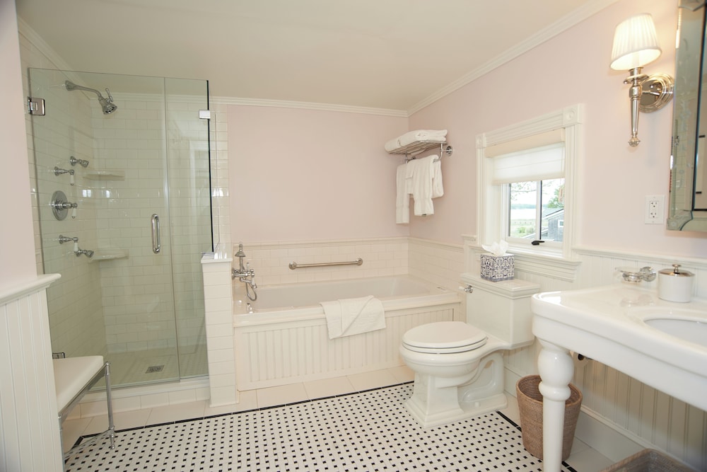Saybrook Point Resort & Marina - photo 33