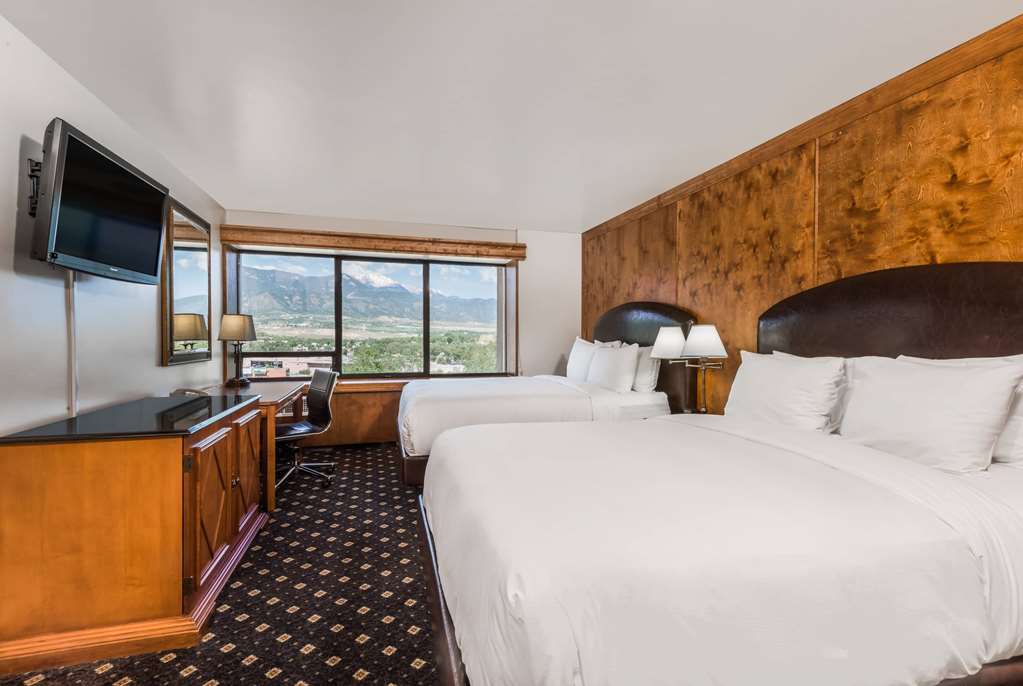 The Antlers a Wyndham Hotel - photo 12