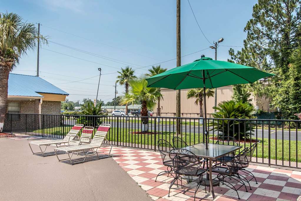 Quality Inn Hinesville Fort Stewart Area - photo 22
