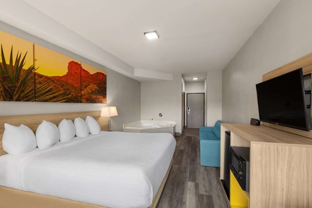 Days Inn & Suites by Wyndham Tucson Marana - photo 37