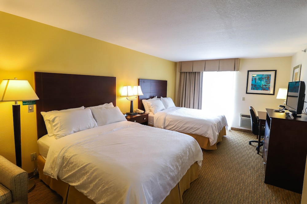Holiday Inn Express St. Ignace Lake Front by IHG - photo 8