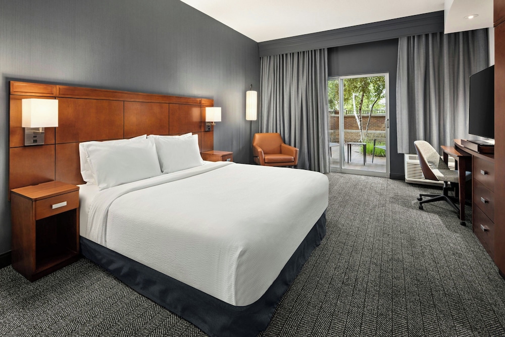 Courtyard by Marriott Minneapolis Maple Grove Arbor Lakes - photo 21
