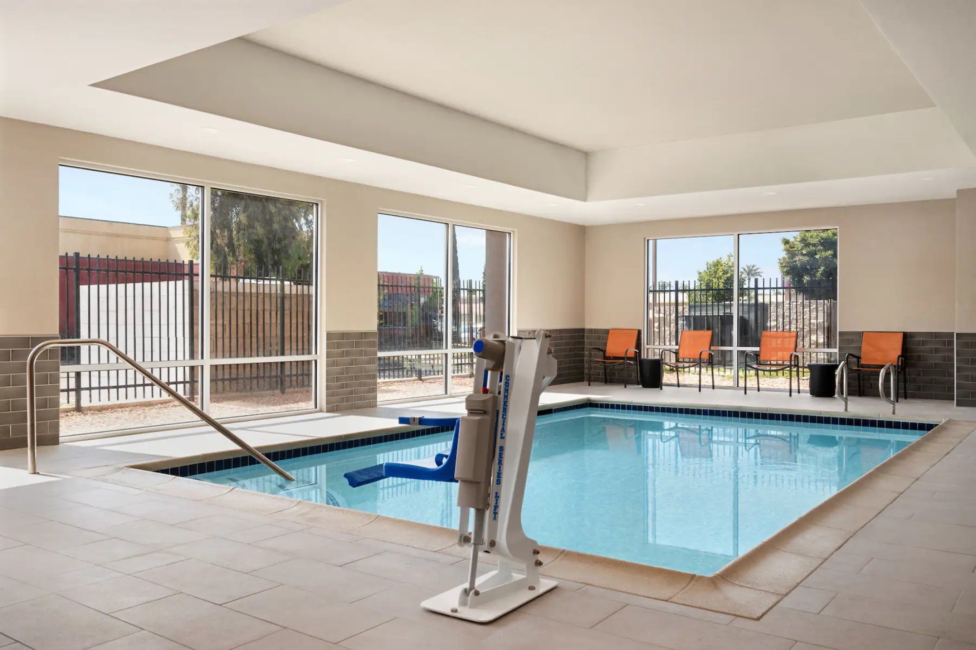 La Quinta Inn & Suites by Wyndham San Bernardino - photo 7
