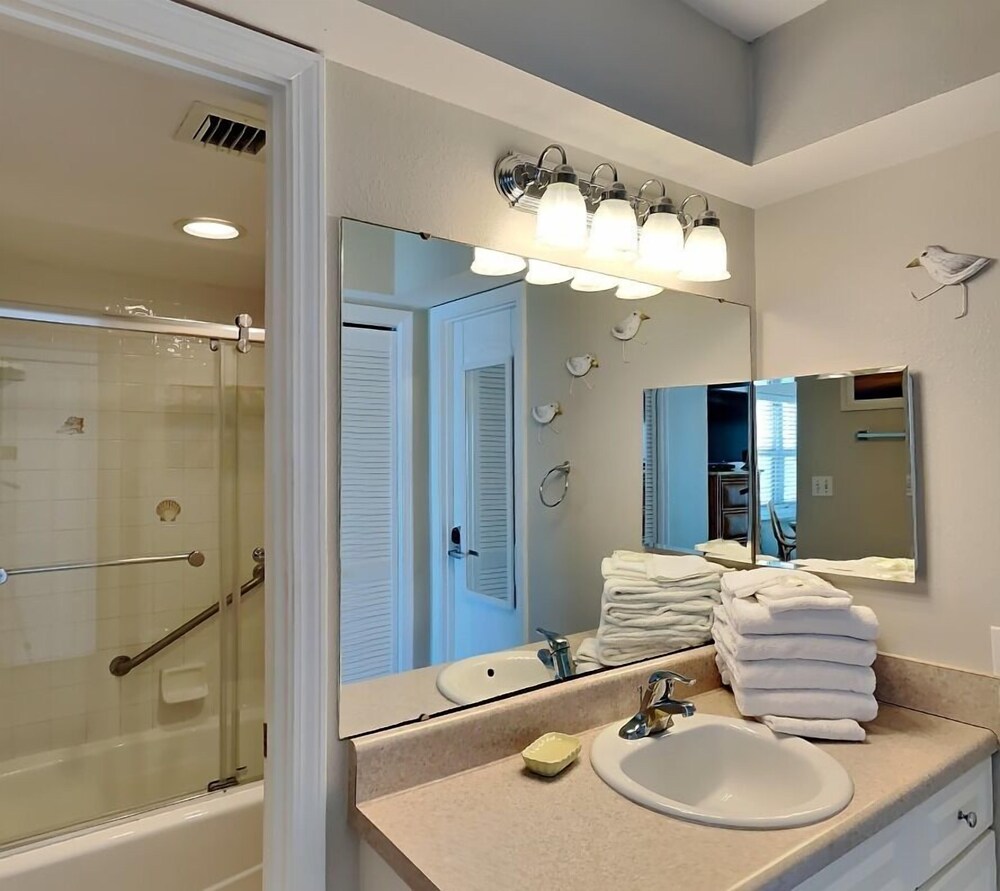 Regency Towers by Southern Vacation Rentals - photo 305