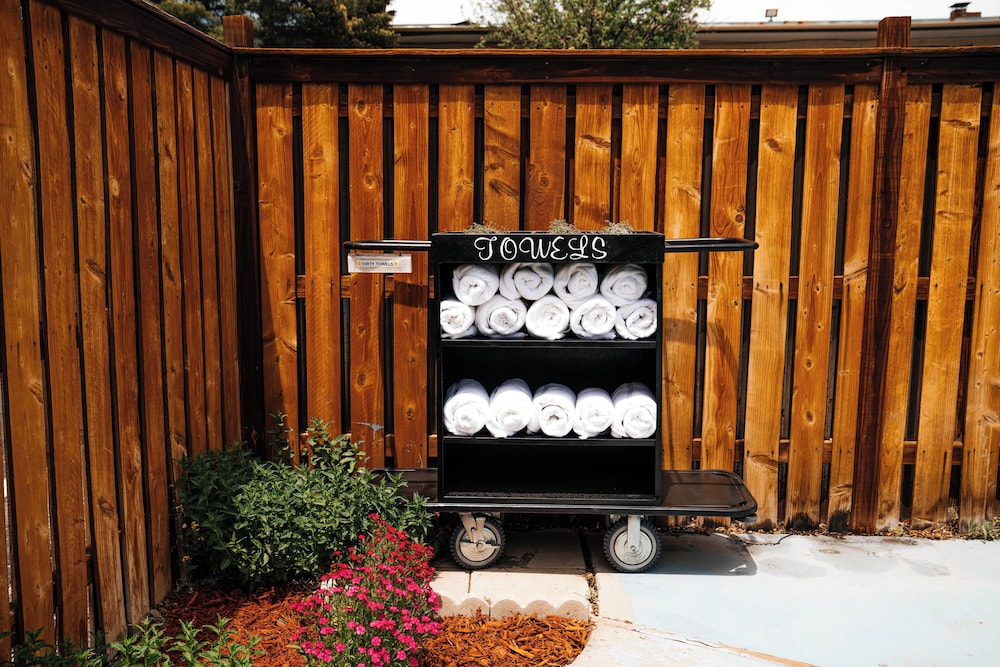 Salida Inn & Monarch Suites - photo 102