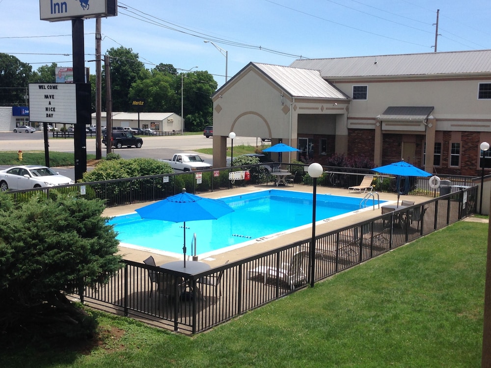 Bluegrass Inn - photo 28