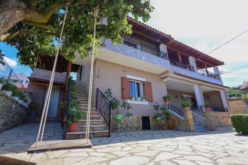 Villa Kevin — 4-Star Luxury Hotel in Berat, Albania