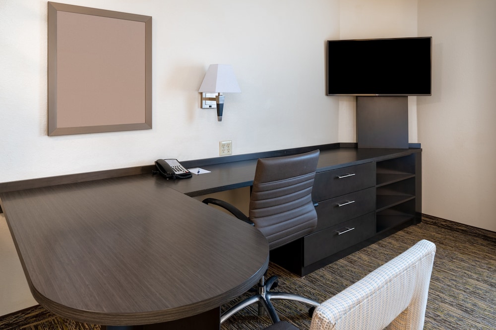 Candlewood Suites Herndon by IHG - photo 19